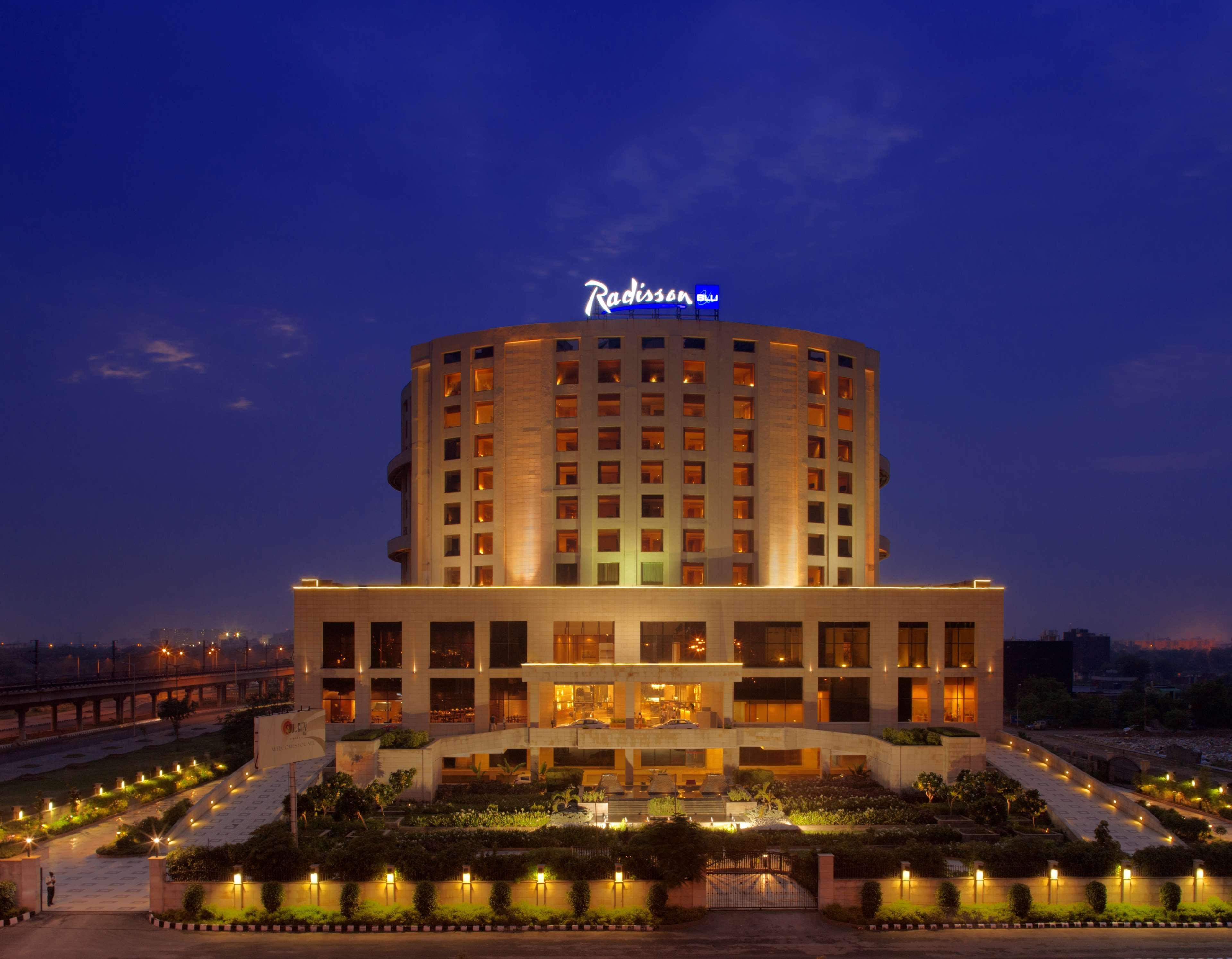 新德里德瓦卡丽笙酒店 外观 照片 Radisson Blu Hotel, Faridabad