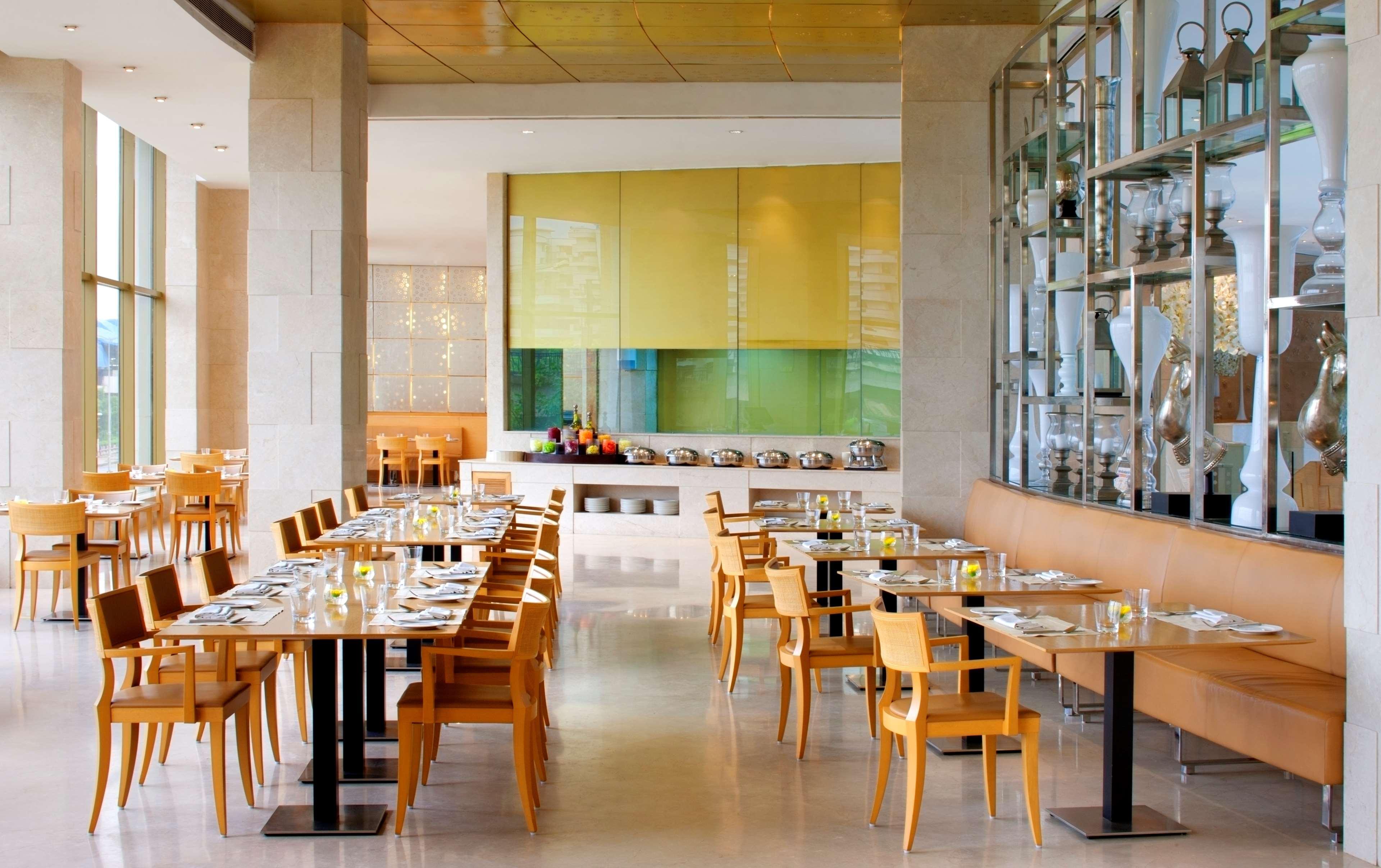 新德里德瓦卡丽笙酒店 餐厅 照片 The Park, Hyderabad