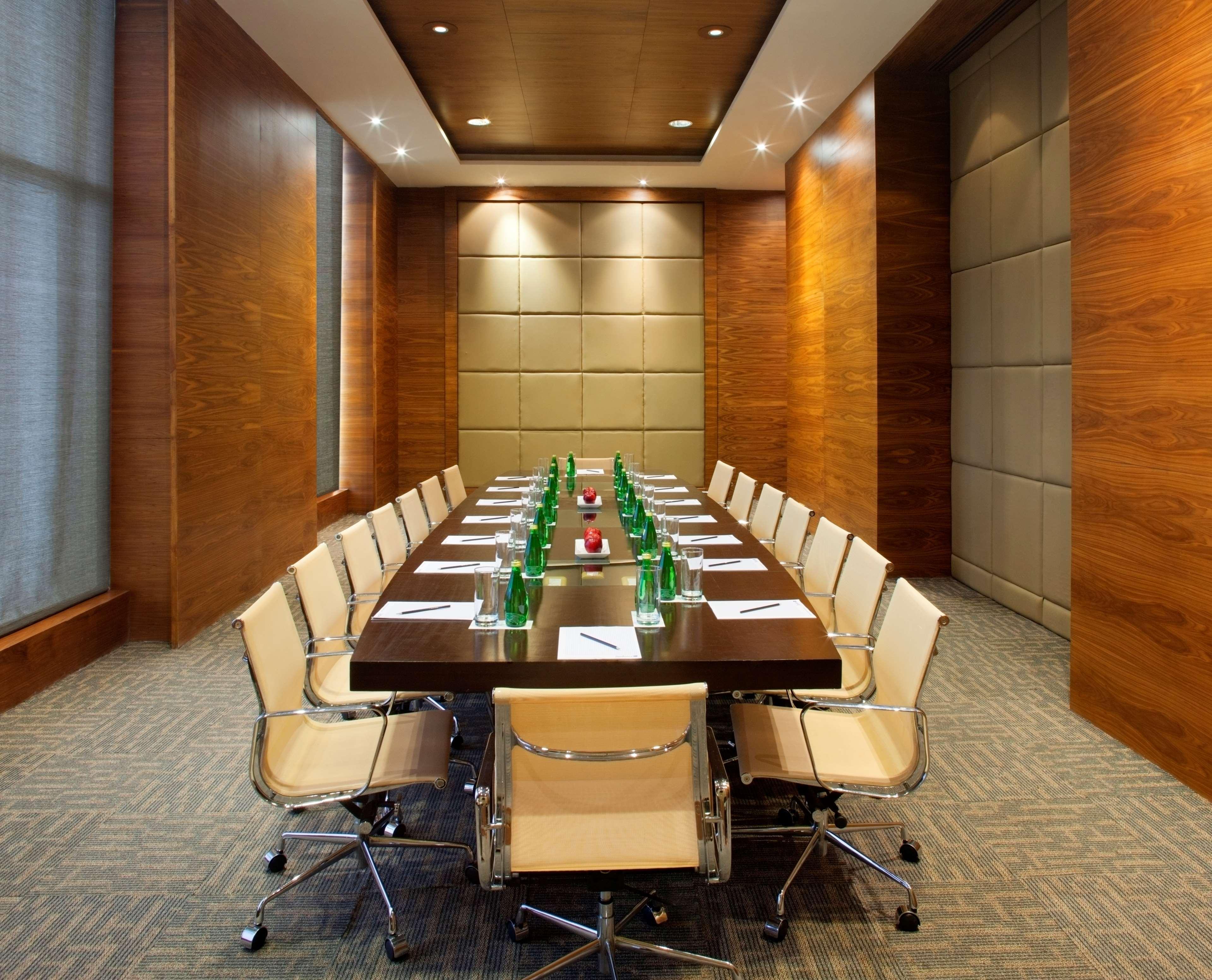 新德里德瓦卡丽笙酒店 外观 照片 Meeting room