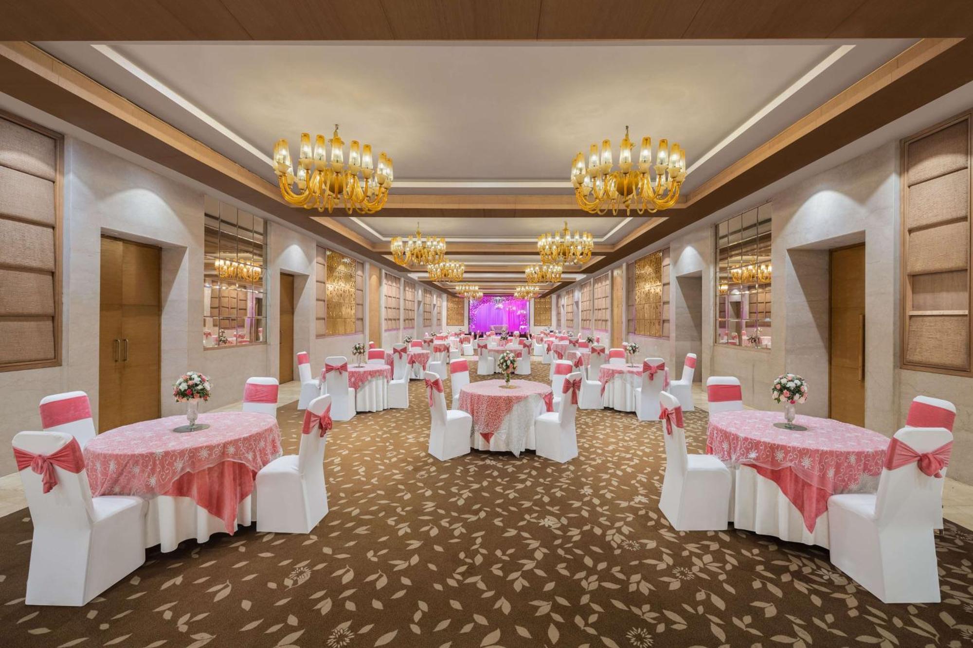 新德里德瓦卡丽笙酒店 外观 照片 The Grand Ballroom