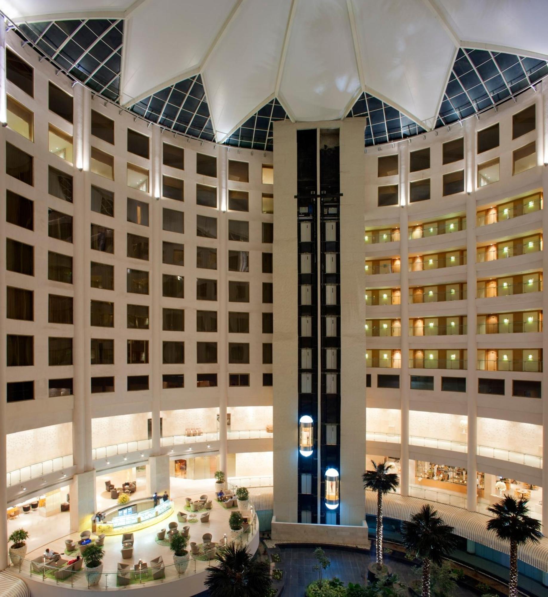 新德里德瓦卡丽笙酒店 外观 照片 The interior of the hotel